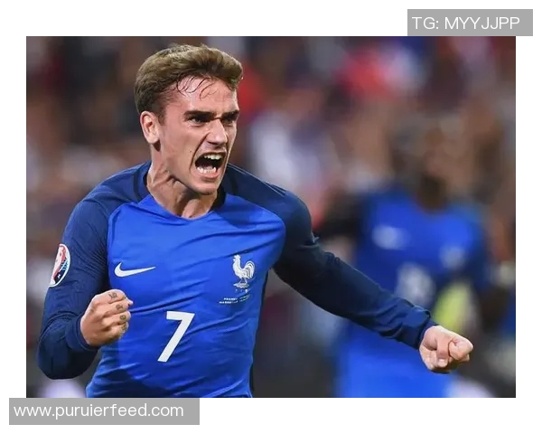 东部足球明星盘点:那些在绿茵场上闪耀的传奇人物与新星